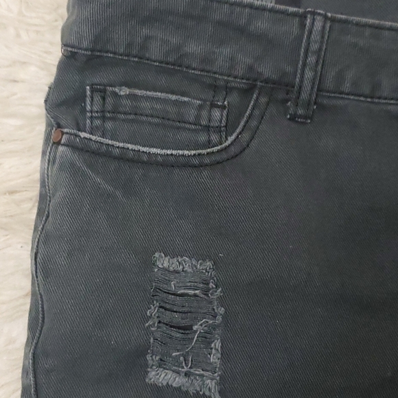 William Rast Black Jean shorts - Picture 5 of 7